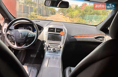 Седан Lincoln MKZ 2018 в 
