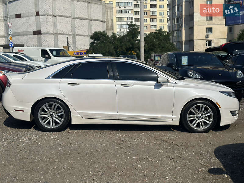 Седан Lincoln MKZ 2016 в Киеве