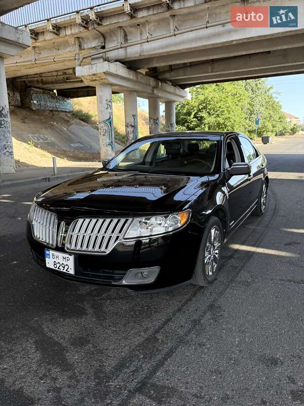 Седан Lincoln MKZ 2011 в 