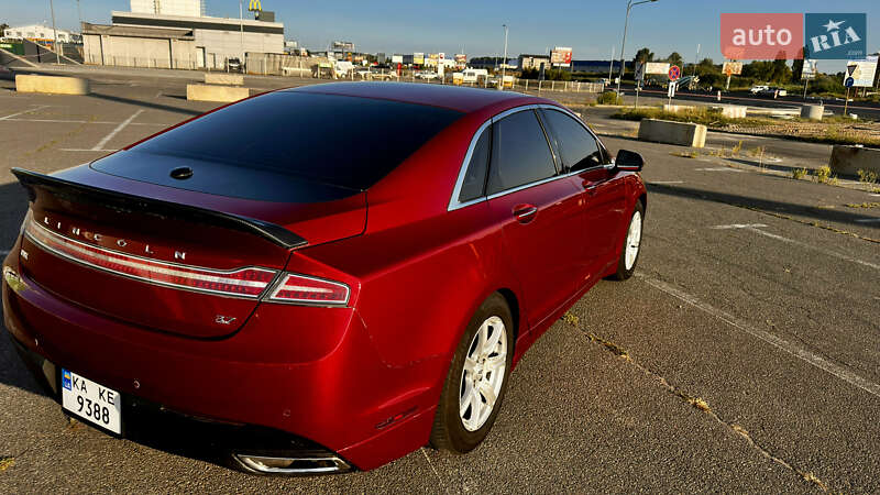 Lincoln MKZ 2013