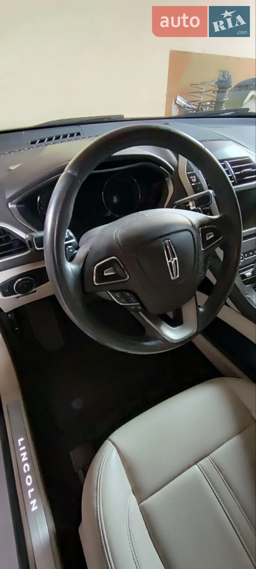 2020 Lincoln MKZ - мініатюра 17