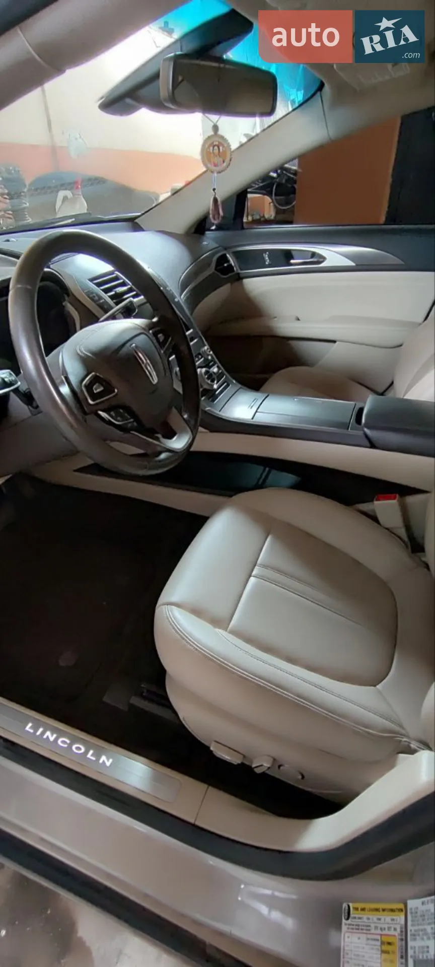 2020 Lincoln MKZ - мініатюра 21