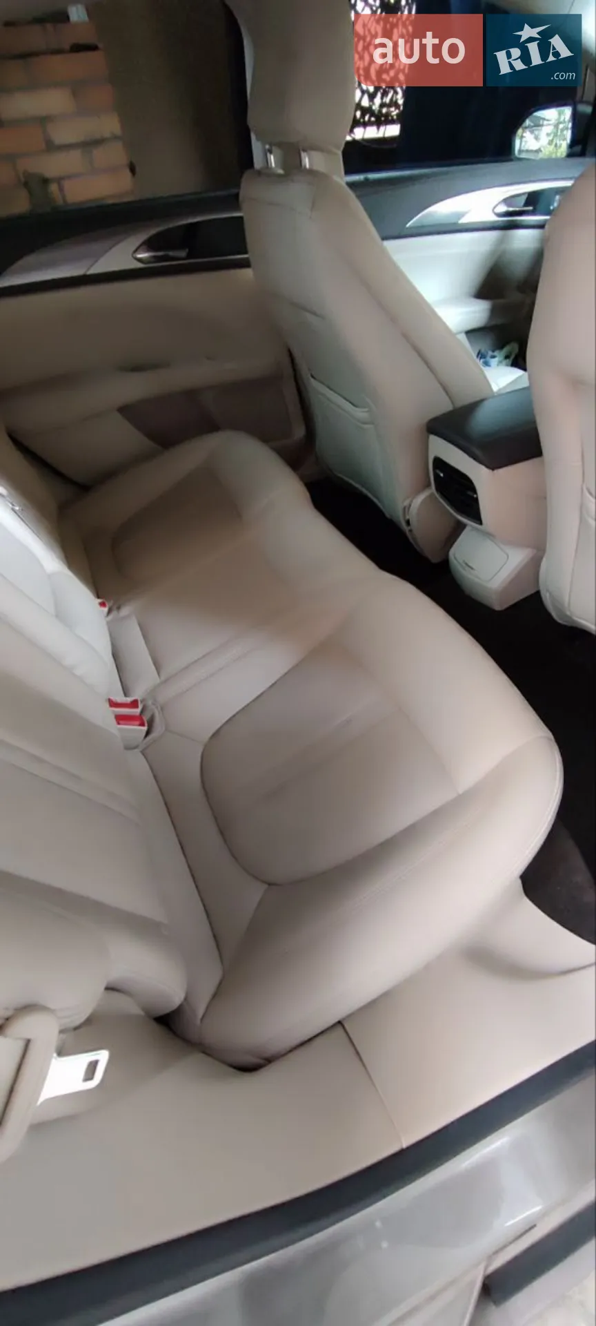 2020 Lincoln MKZ - мініатюра 23