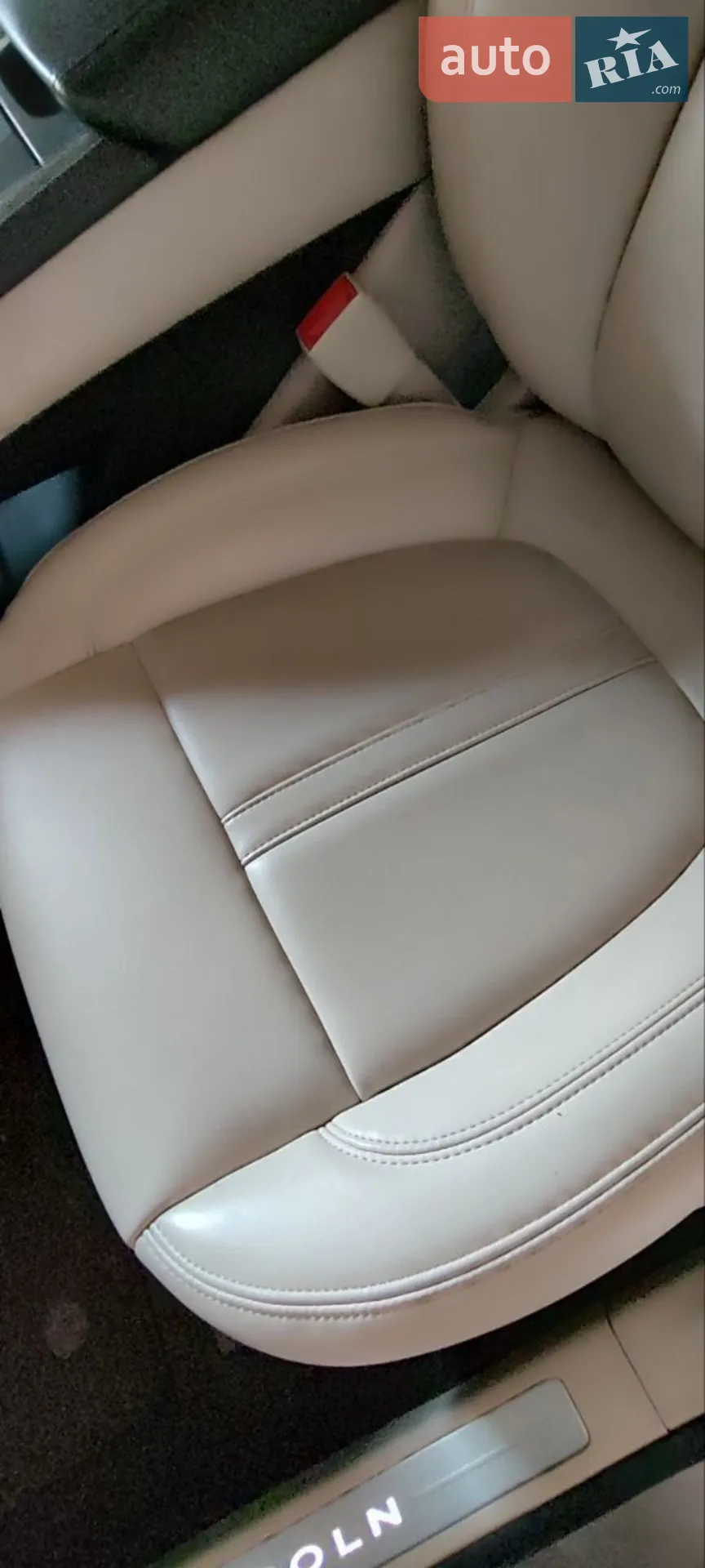 2020 Lincoln MKZ - мініатюра 24
