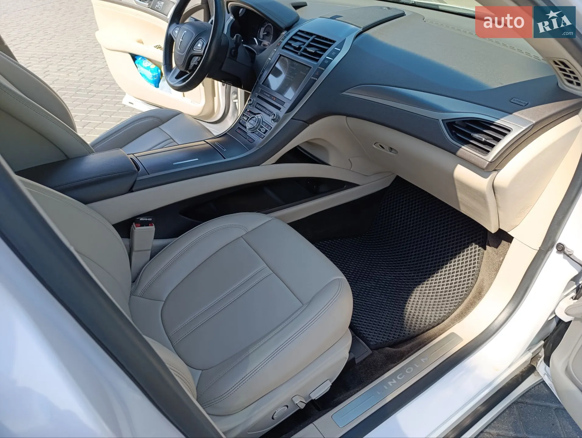 2018 Lincoln MKZ - мініатюра 20