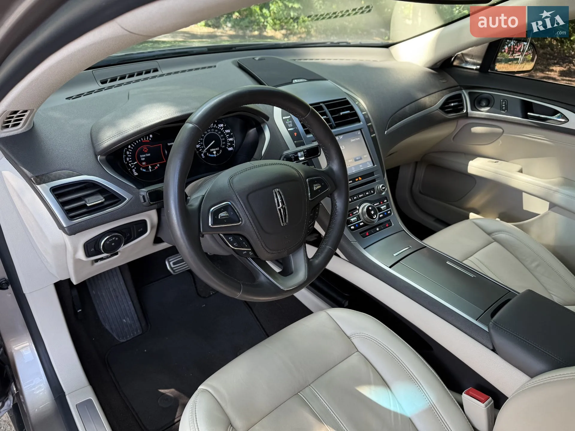 2019 Lincoln MKZ - мініатюра 14