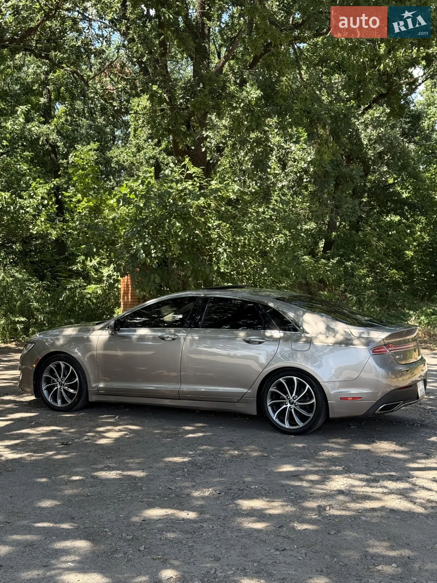 2019 Lincoln MKZ - мініатюра 20