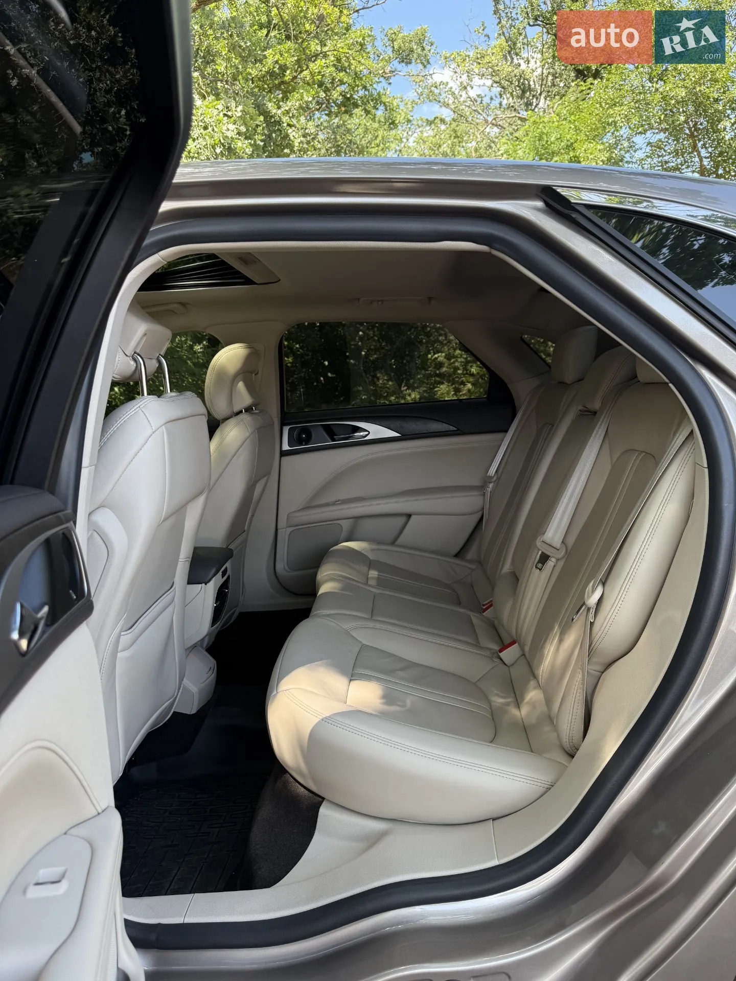 2019 Lincoln MKZ - мініатюра 27