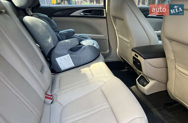 Седан Lincoln MKZ 2019 в 
