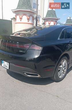 Седан Lincoln MKZ 2013 в 