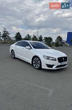 Седан Lincoln MKZ 2016 в 