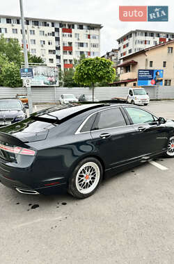 Седан Lincoln MKZ 2014 в 