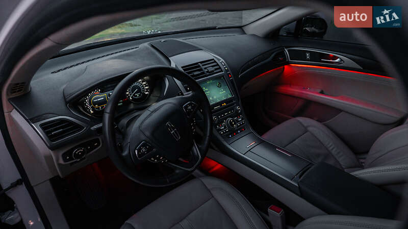 Седан Lincoln MKZ 2016 в Умани