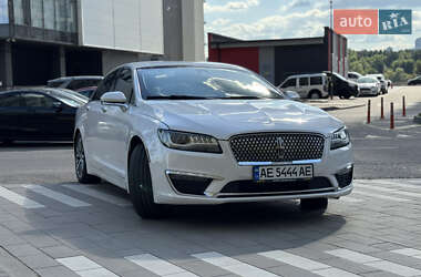 Седан Lincoln MKZ 2016 в 