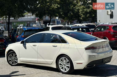 Седан Lincoln MKZ 2013 в 