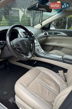 Седан Lincoln MKZ 2018 в 