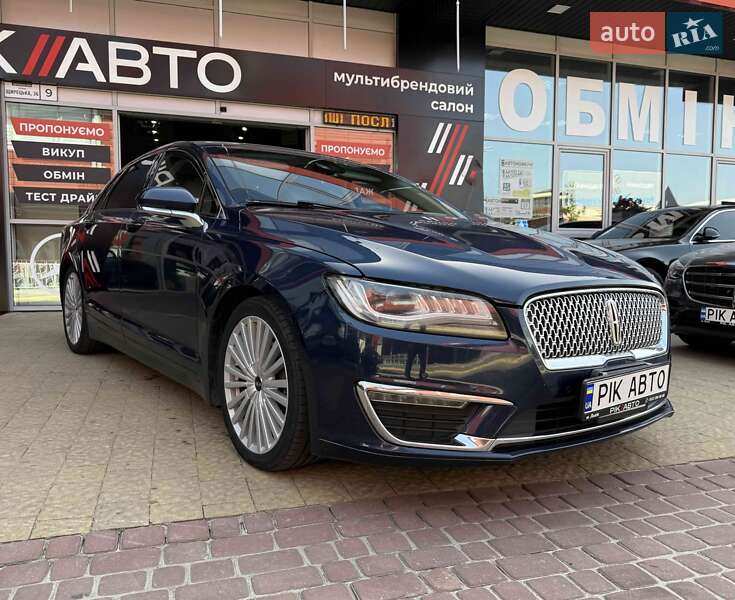 Седан Lincoln MKZ 2016 в Львові