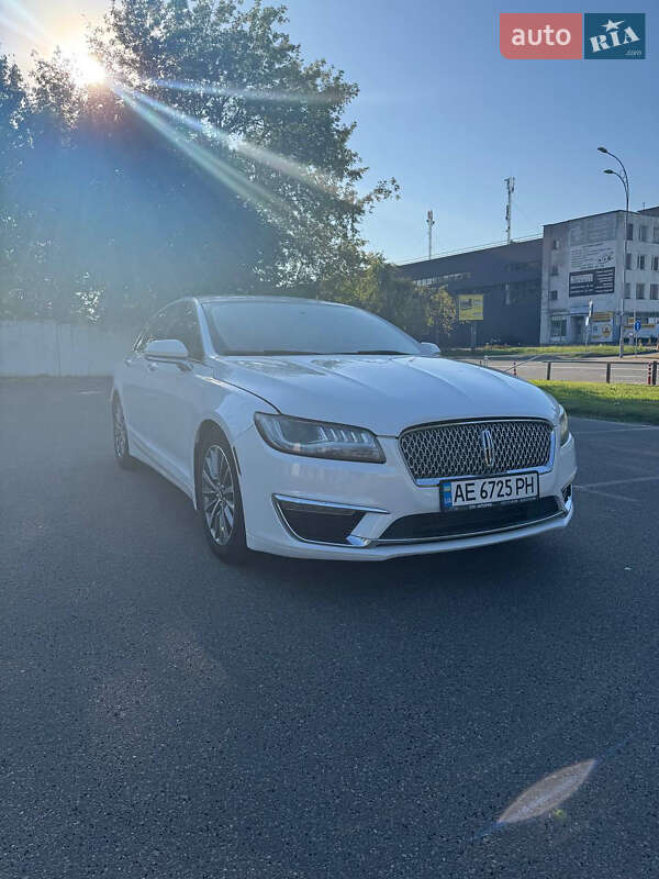 Lincoln MKZ 2018