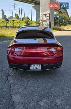 Седан Lincoln MKZ 2020 в 
