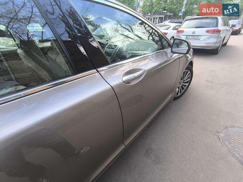 Седан Lincoln MKZ 2019 в Києві
