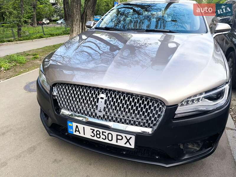 Седан Lincoln MKZ 2019 в Києві