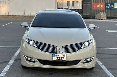 Седан Lincoln MKZ 2014 в 