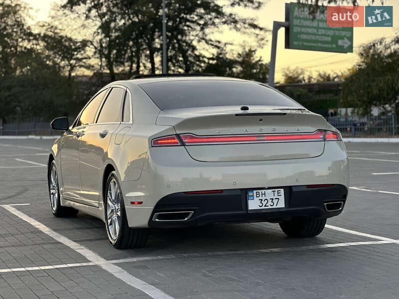 Седан Lincoln MKZ 2014 в Одессе