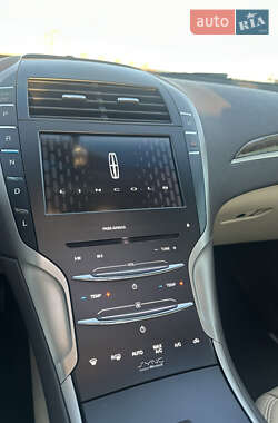 Седан Lincoln MKZ 2014 в 
