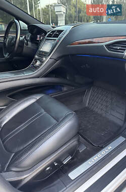 Седан Lincoln MKZ 2016 в 