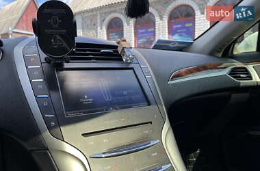 Седан Lincoln MKZ 2014 в 