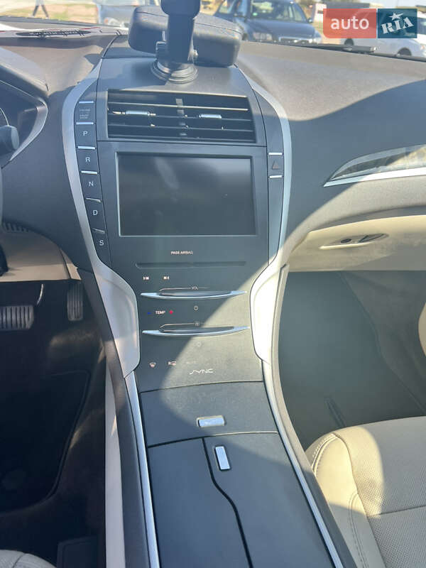 Седан Lincoln MKZ 2015 в Кропивницком фото 7 Седан Lincoln MKZ 2015 в Кропивницком