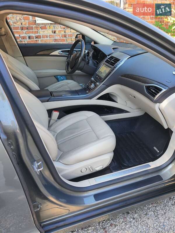 Седан Lincoln MKZ 2016 в Кременчуге