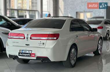 Седан Lincoln MKZ 2012 в 