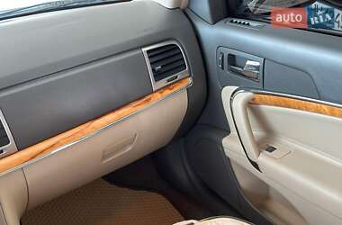 Седан Lincoln MKZ 2012 в 