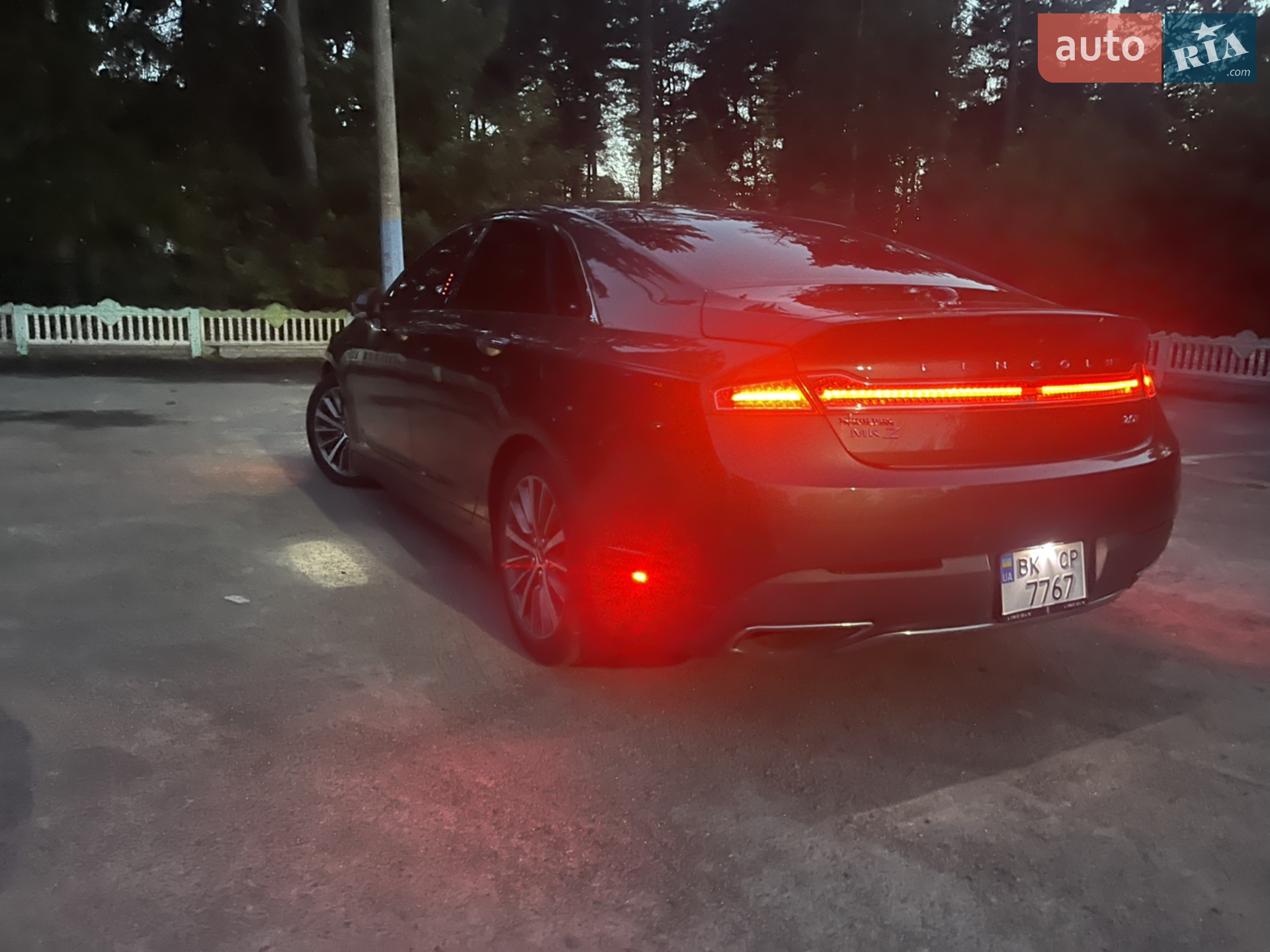 2019 Lincoln MKZ - мініатюра 9
