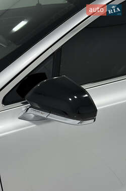 Седан Lincoln MKZ 2013 в 