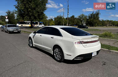Седан Lincoln MKZ 2013 в 
