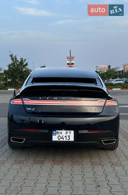 Седан Lincoln MKZ 2014 в 