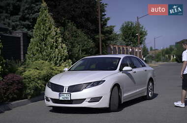 Седан Lincoln MKZ 2014 в 