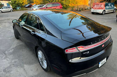 Седан Lincoln MKZ 2019 в 