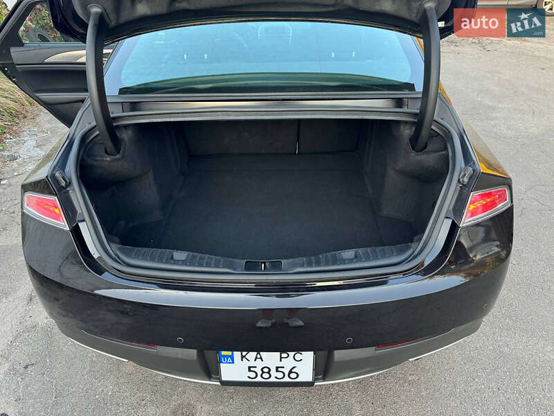 Седан Lincoln MKZ 2019 в Киеве