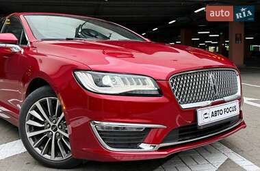 Седан Lincoln MKZ 2019 в 