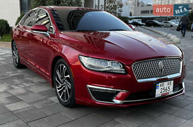 Седан Lincoln MKZ 2020 в 
