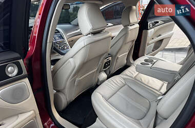 Седан Lincoln MKZ 2020 в 
