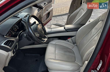 Седан Lincoln MKZ 2020 в 