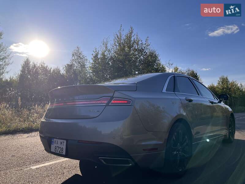 Седан Lincoln MKZ 2015 в Киеве