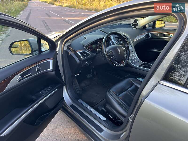 Седан Lincoln MKZ 2015 в Киеве