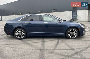 Седан Lincoln MKZ 2017 в 