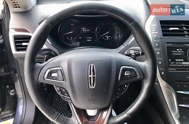 Седан Lincoln MKZ 2014 в 
