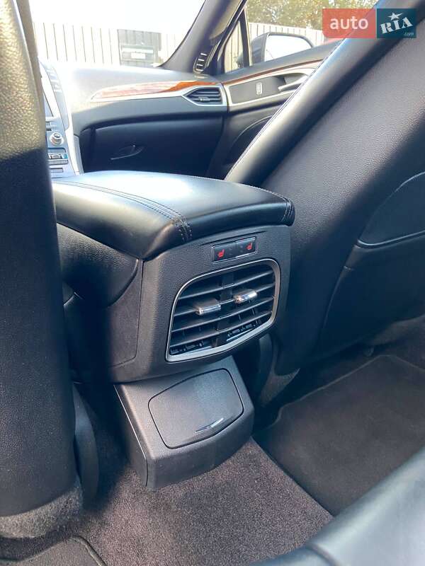 Седан Lincoln MKZ 2016 в Днепре